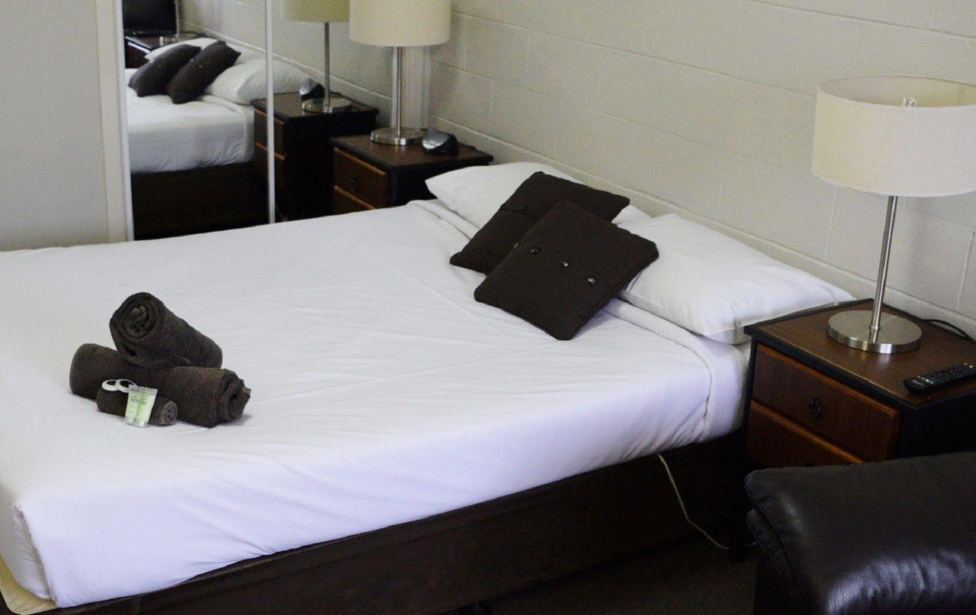 Rosebud Motel Tootgarook Экстерьер фото
